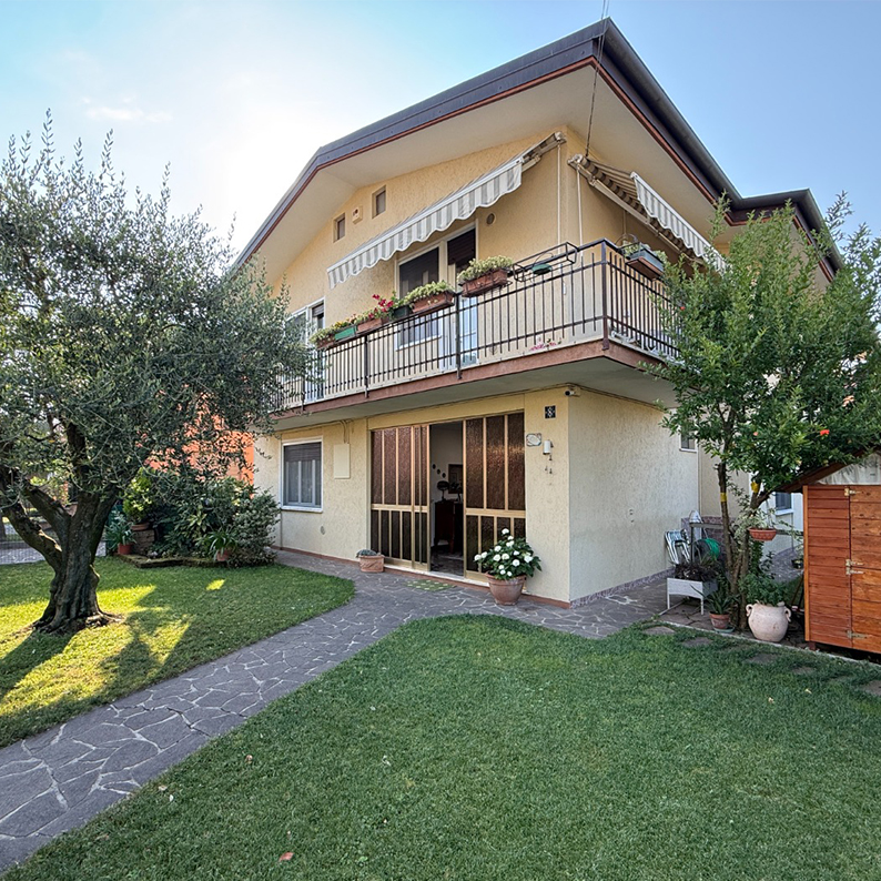 MARANO VICENTINO - CASA SINGOLA CON GIARDINO